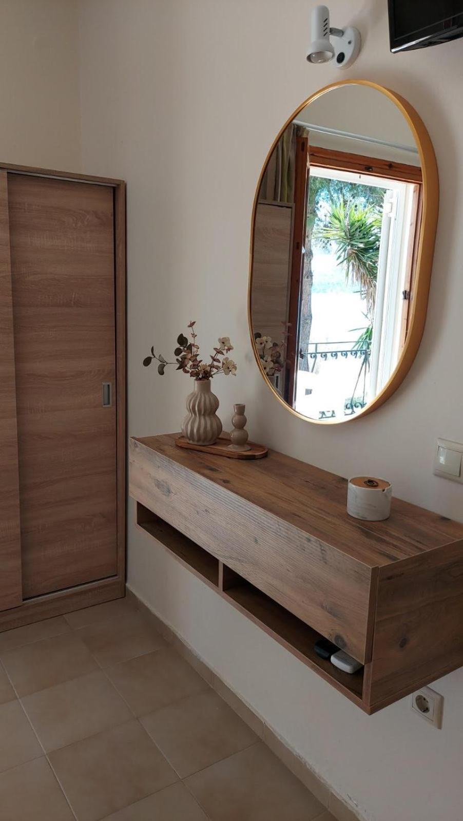 Sea Breeze Apartments Lixouri Exterior foto
